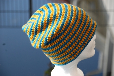 Bio-Streifenbeanie aus Bio-Merinowolle, GOTS-zertifiziert, mulesing-frei