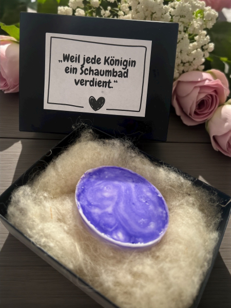 Geschenkbox Bio-Seife auf Heilwolle – handgemacht, natürlich, zum Schmunzeln